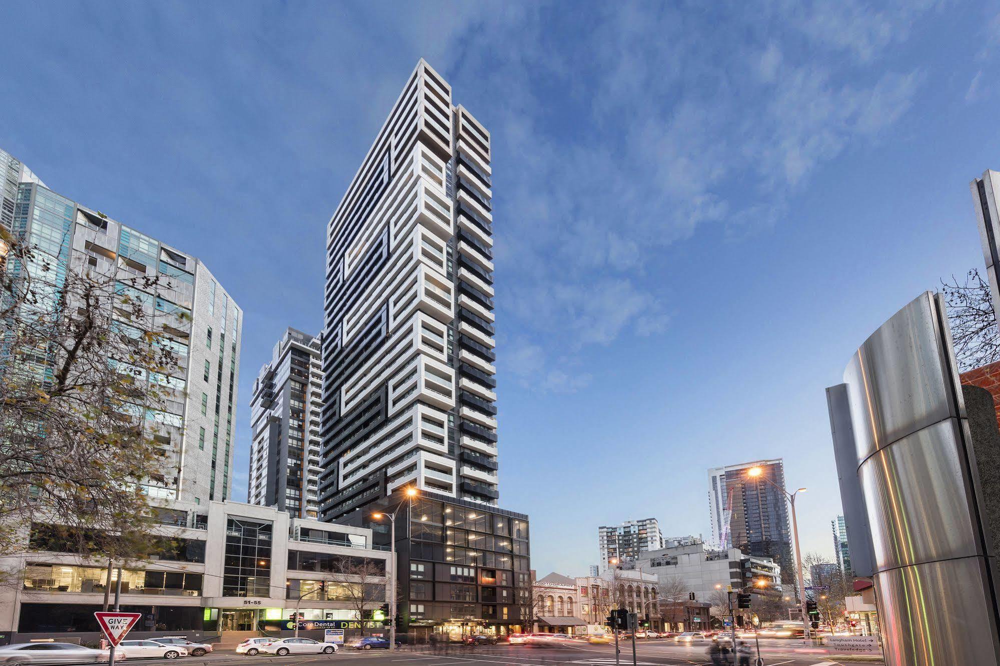 Oaks Melbourne Southbank Suites Exterior photo