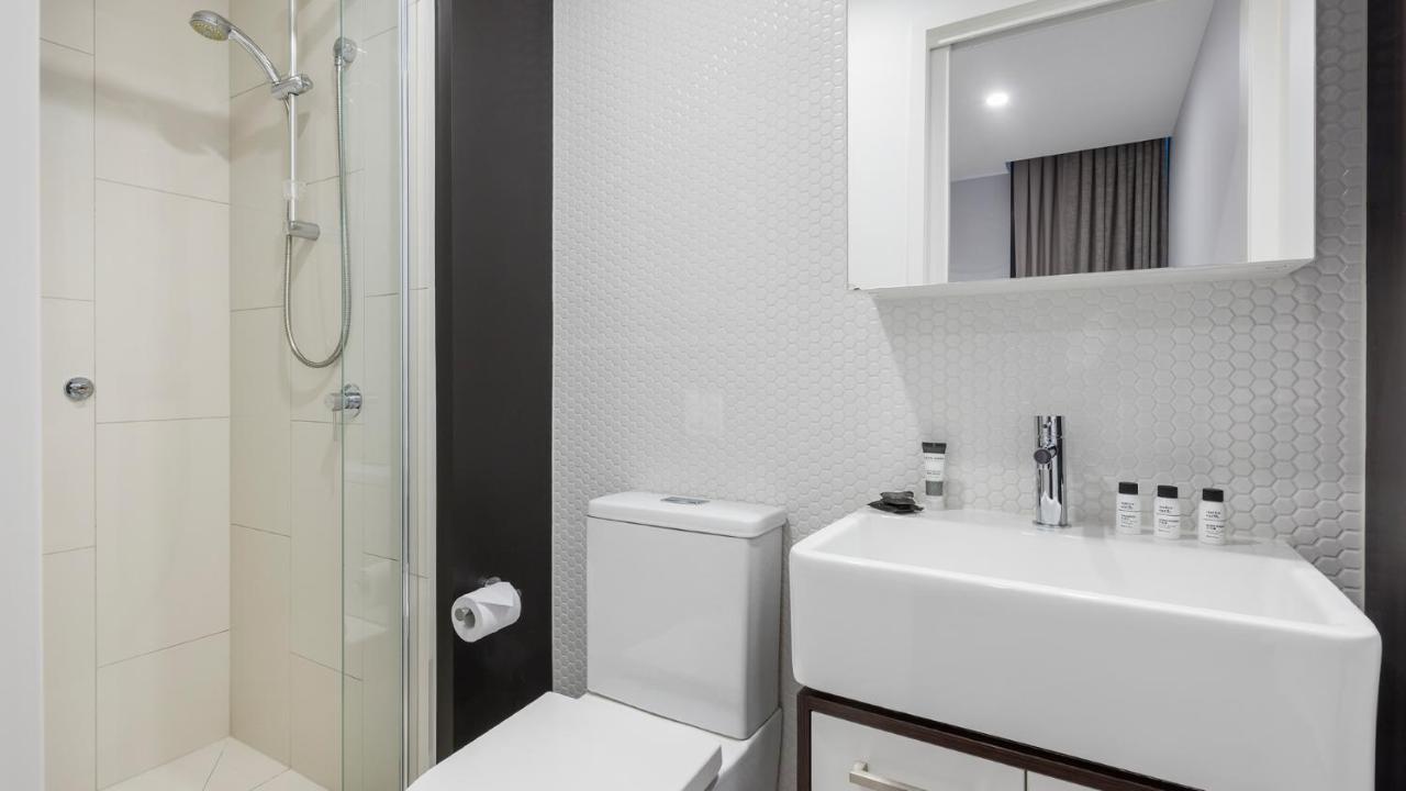 Oaks Melbourne Southbank Suites Exterior photo
